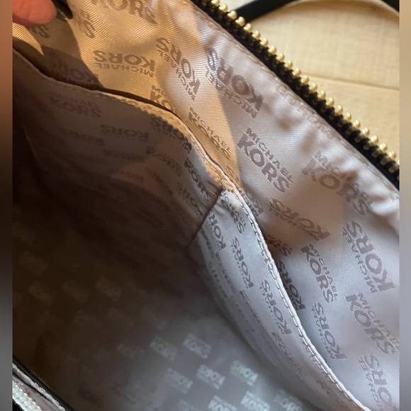 Michael Kors Handbag - Picture 6 of 12